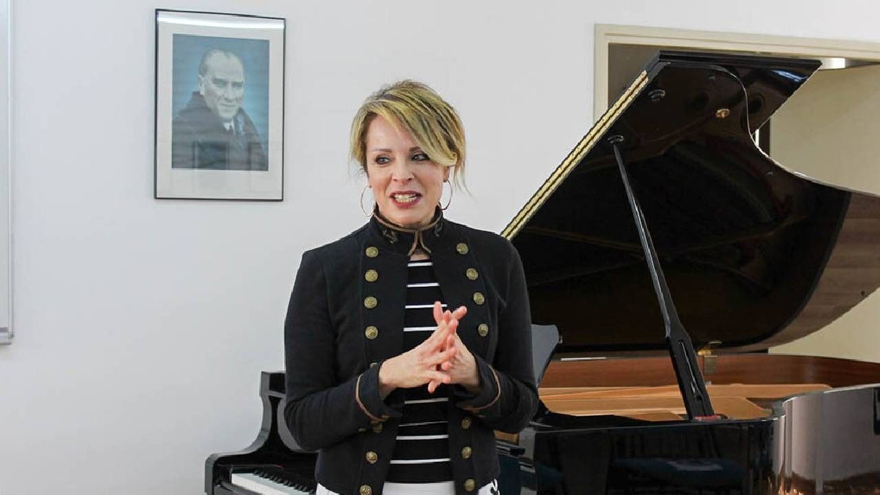 Kıbrıslı Piyanist Rüya Taner, THY yolcularına eşlik edecek