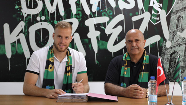 Kocaelispor’dan savunmaya Hrvoje Smolcic hamlesi!