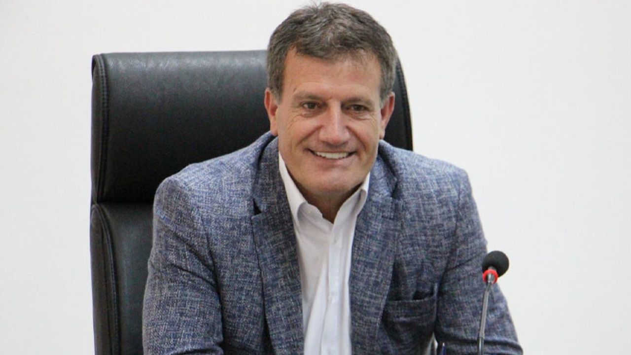 Arıklı: Rumlarla mı, İsraille mi federasyon kuracaksın Tufan Hoca?