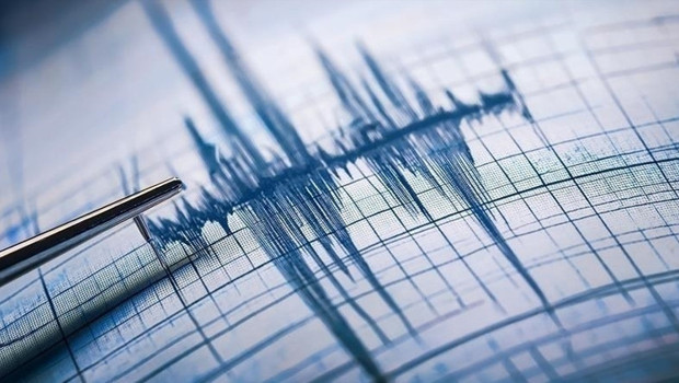 Endonezya’da 6,6 büyüklüğünde deprem