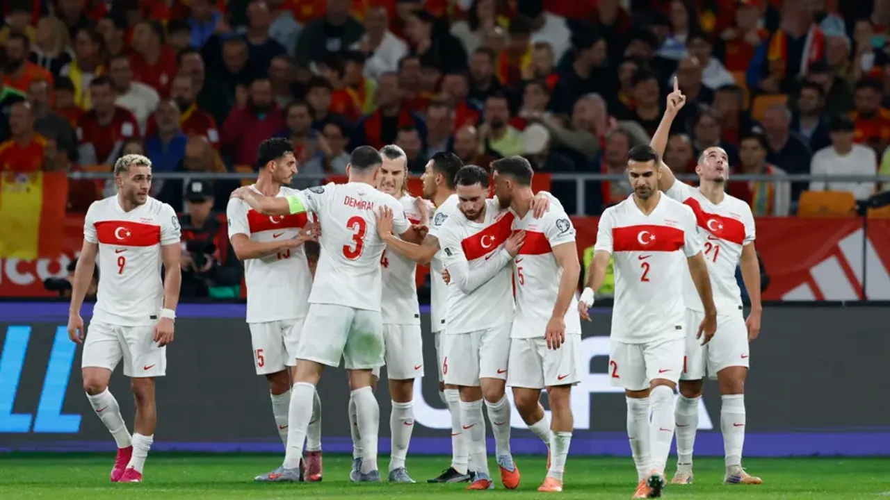 4 gollü İspanya – Türkiye maçında kazanan çıkmadı
