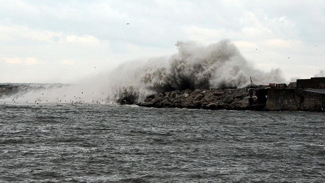 Meteoroloji’den karada ve denizde fırtına uyarısı
