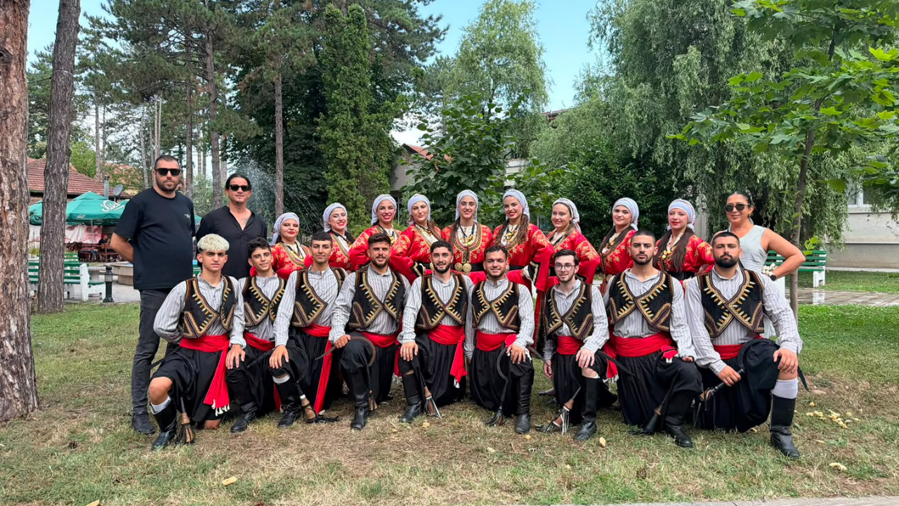 LAÇ Belediyesi Halk Dansları Topluluğu Sırbistan’daki Uluslararası Festivale katıldı