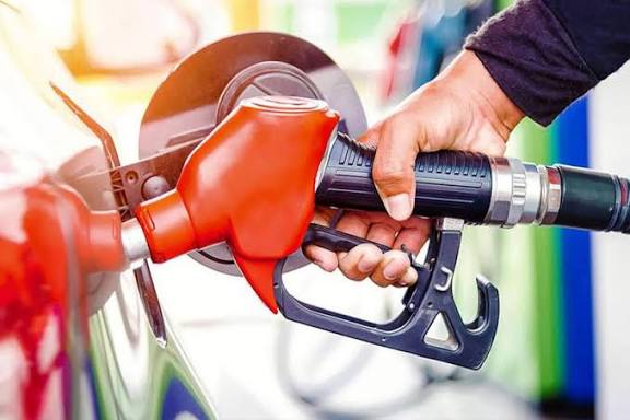 Rum basını yazdı: Dizel yakıt 2 euro barajını aştı